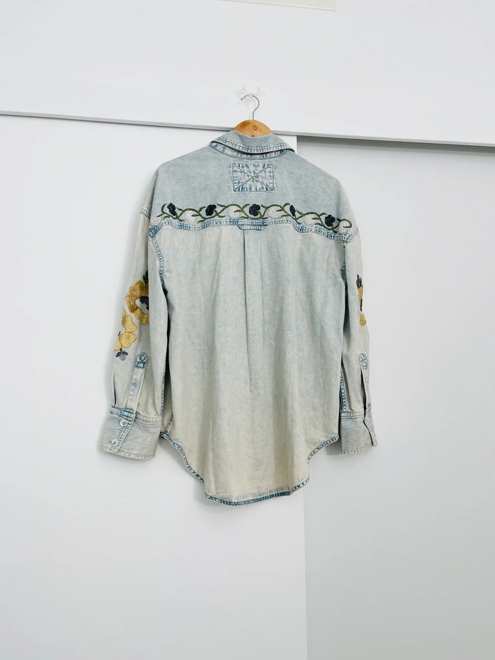 NWT Free People Mi Amor Embroidered Beaded Western Denim Shirt Size XS